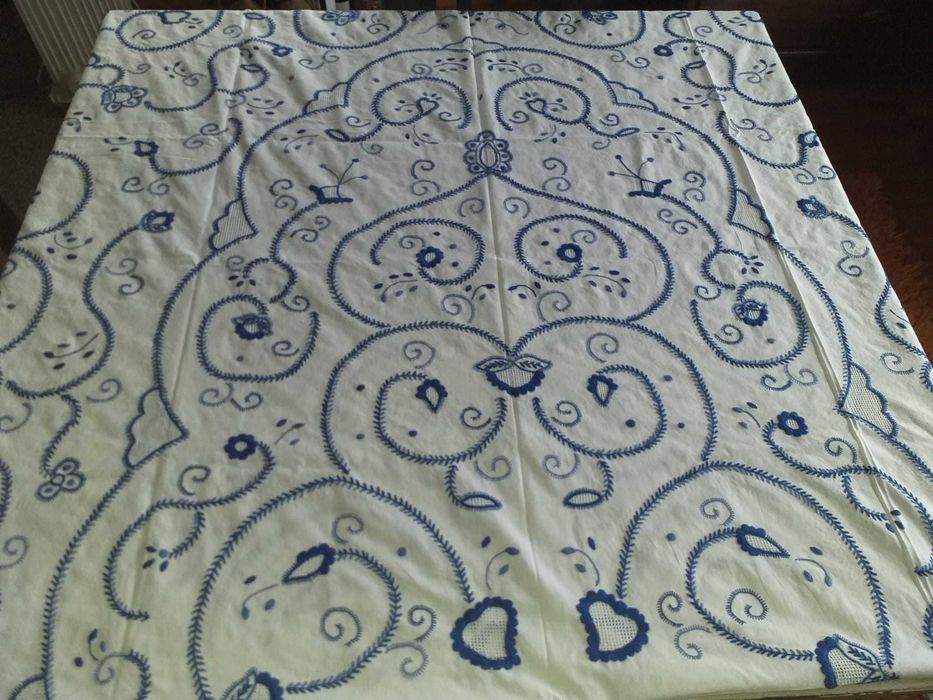 Toalha mesa bordada 3,50x1,70
