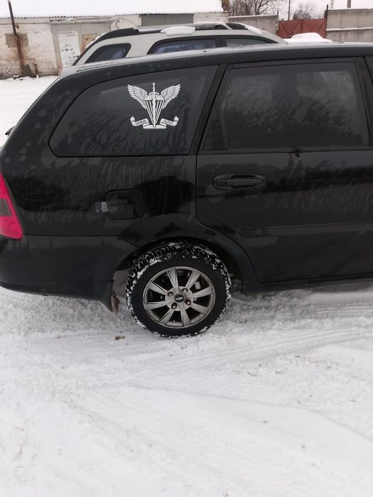 Продам Шевроле Лачеті