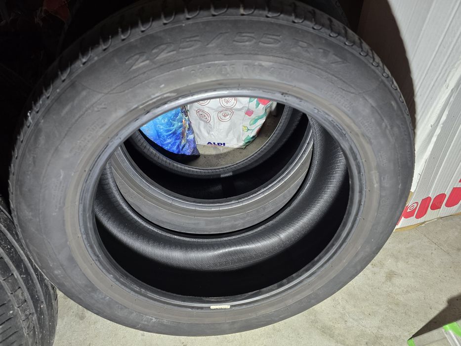 Pneus Pirelli 225/55 R17