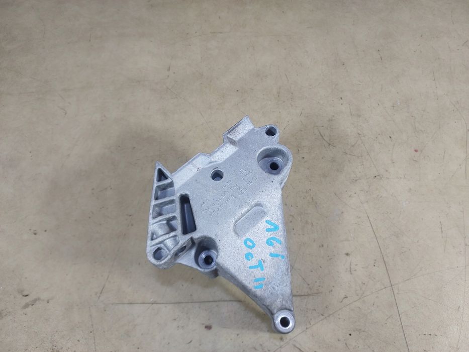 octavia ii golf v 1.6 mpi łapa silnika 06f199207q