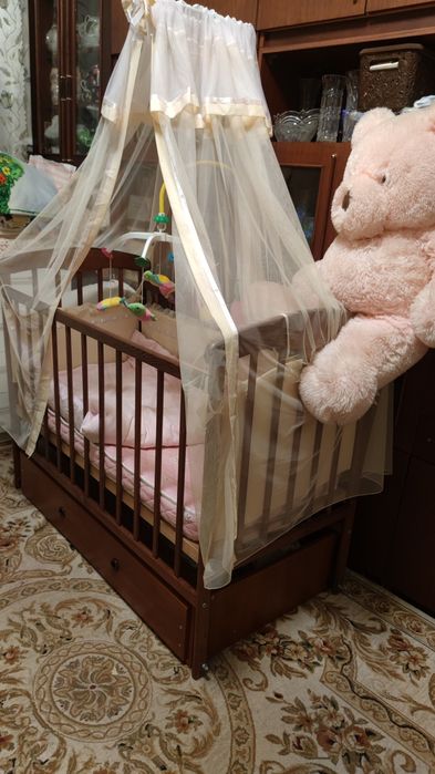 Кроватка-Маятник (Ольха) с Ящиком и Матрасом! Идеальное Состояние.