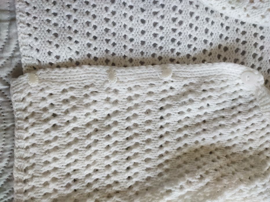 Sweterek bolero białe 98/104