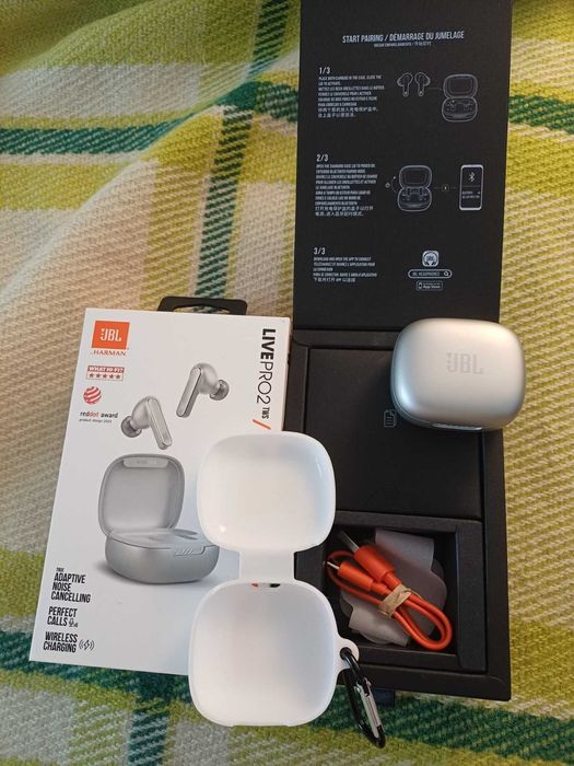 Навушники JBL Live Pro 2