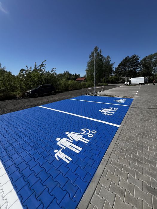 Malowanie pasów oznakowanie poziome pasy linie znaki farba drogowa