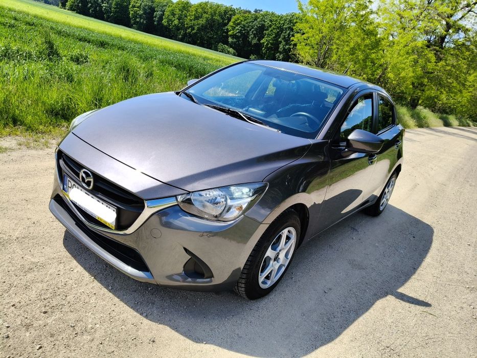 Niski przebieg 21 tys km*1.5 Skyactive 90KM*Klimatyzacja*Alufelgi*5 drzwi *czujniki parkowania*tempomat *Możliwość zamiany na tańsze