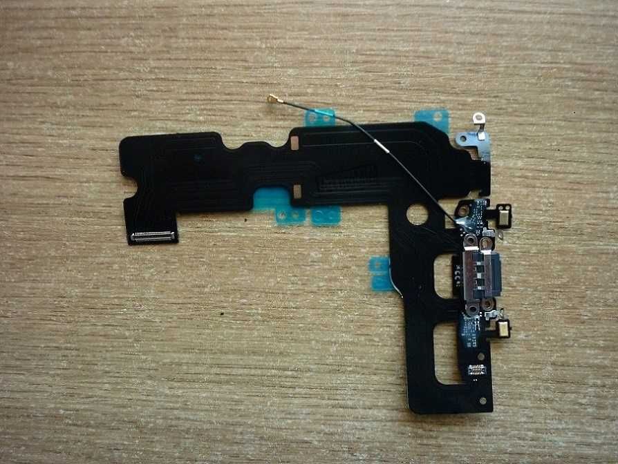 Нижний Шлейф iPhone 7 Plus з роз'ємом зарядки, з мікрофоном, чорний