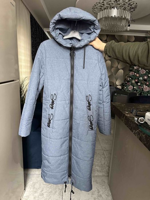 Зимове жиноче пальто- куртка