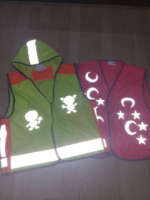 Світловідбівні сігнальні жилети