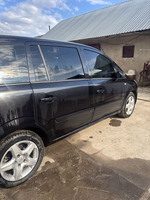 Продам Opel Zafira
