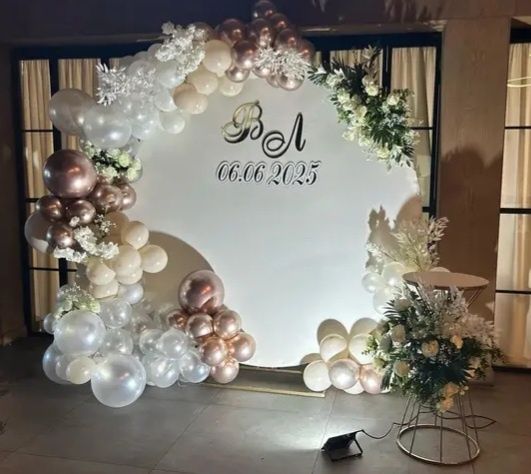 Весільна фотозона