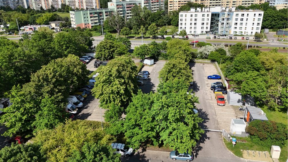 Parking strzeżony / powierzchnie magazynowe / miejsca parkingowe / zimowanie motocykli / Zaspa - Widok 2
