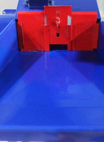 Кормоподрібнювач січкарня ДТЗ КР-20С для мініферми