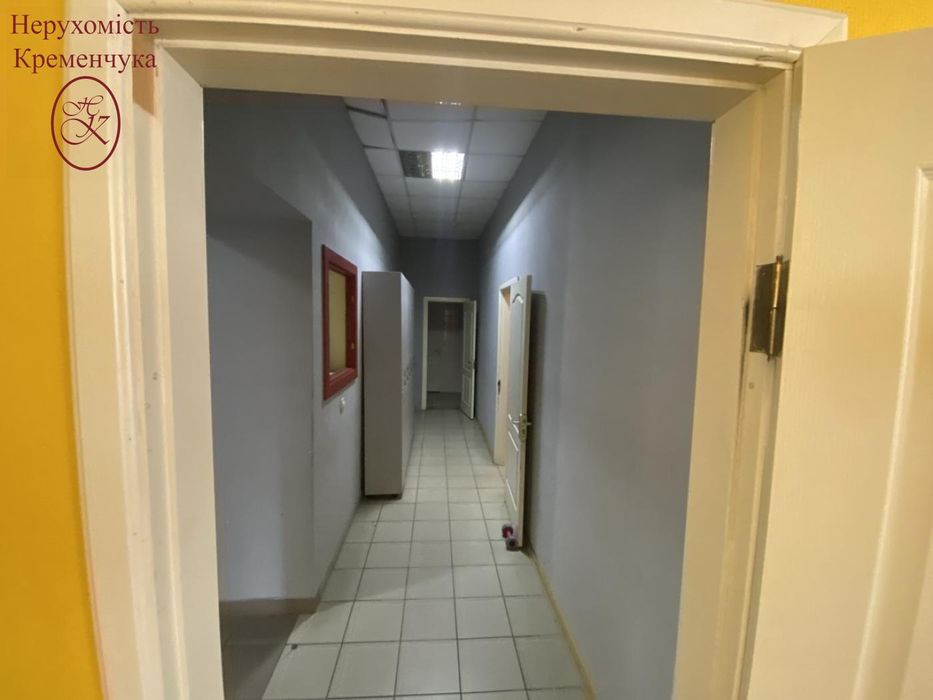 Продаж комерційного приміщення фасадна лінія центр