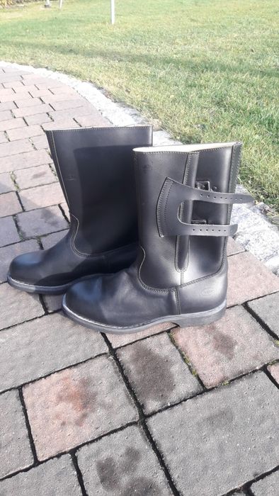 Buty kowbojki, koszarowki