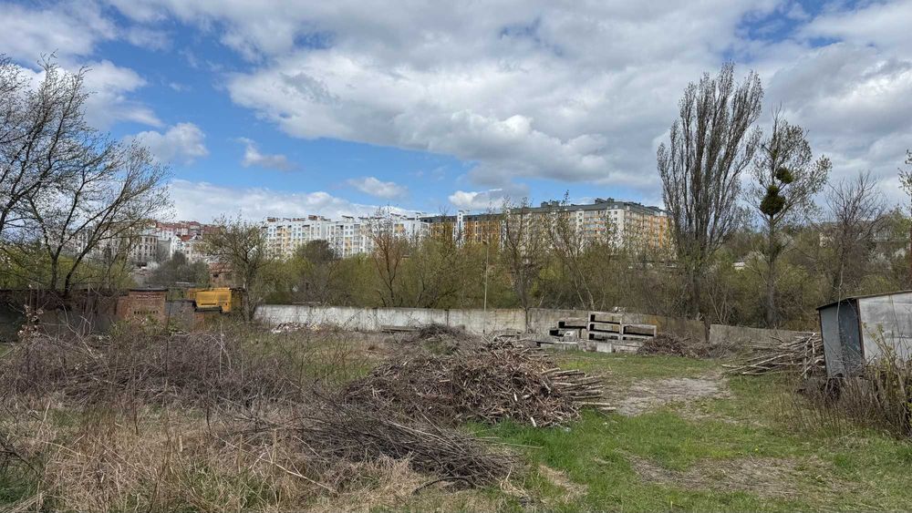 Продаж бази у Вінниці, Сабарів, 39 соток, комунікації, заїзд.