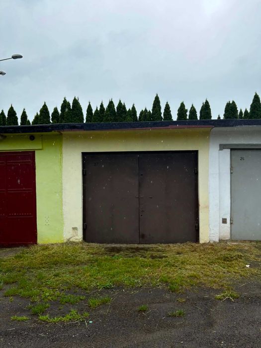 Garaż w Dąbrowie Górniczej przy ul. Perlej