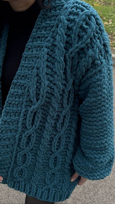 Вʼязаний кардиган