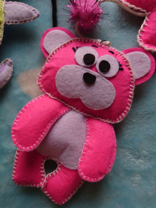 Мобиль для новорожденных из фетра