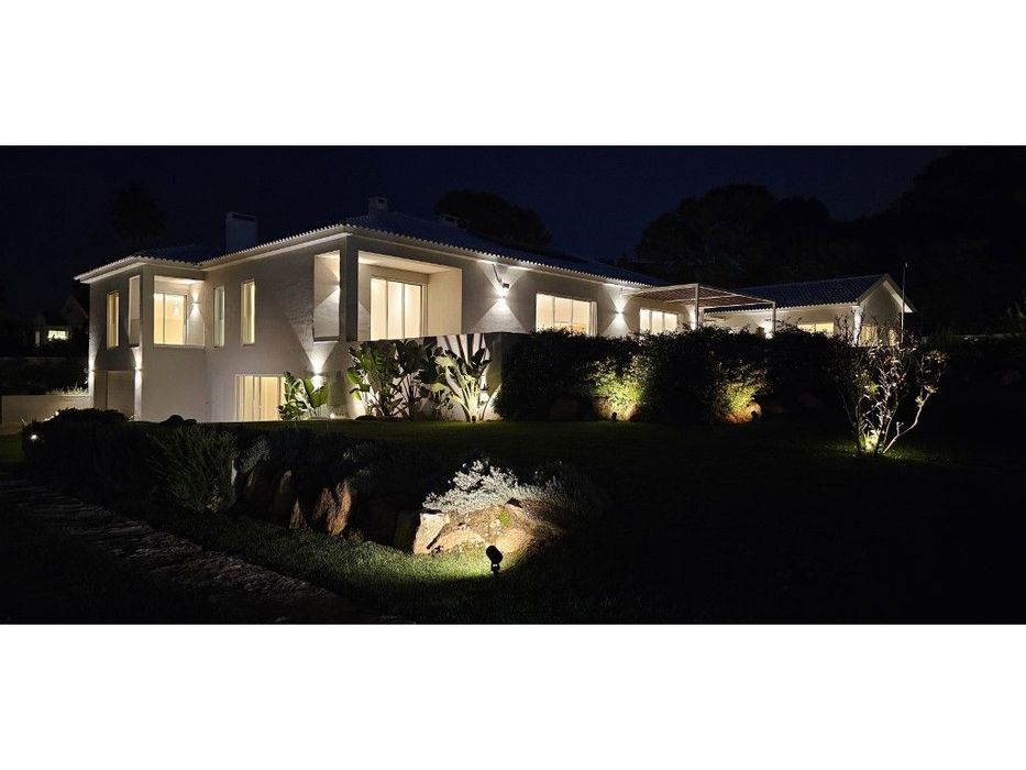Moradia T7 nova com piscina em Birre, Cascais