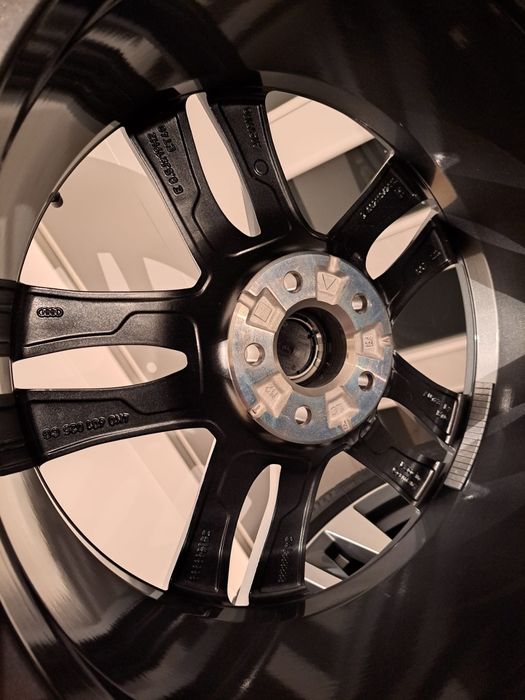 NOWE Felgi 19 Koła Audi A6 C8 C9 C7 4K0 ET40 8,5J 5x112 Bridgestone 2025r