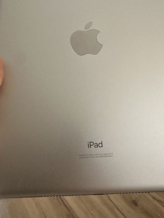 iPad 10.2 (2020)