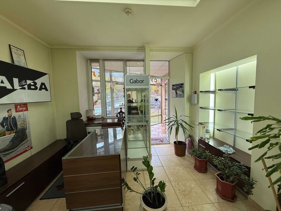 Продаж комерційного приміщення в центральній частині міста