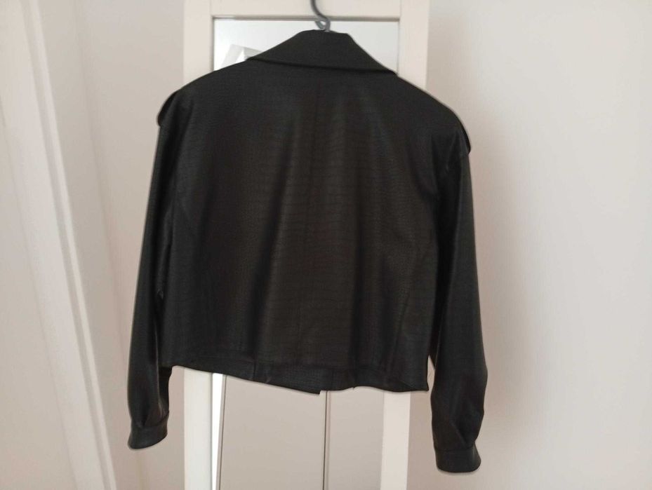 Casaco de pele em óptimo estado - veste até M