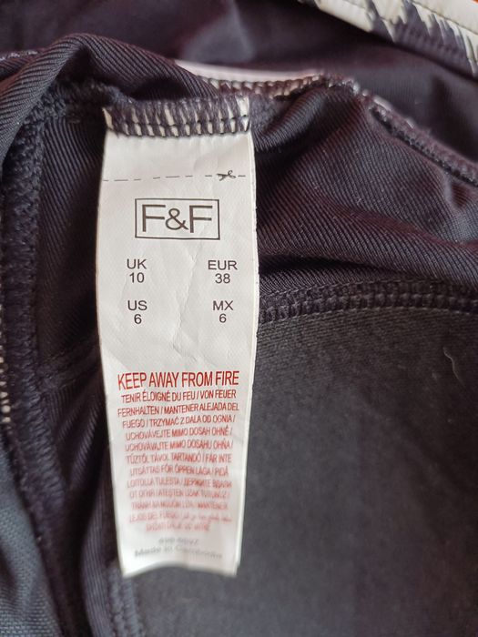 Купальник закрытый размер 38