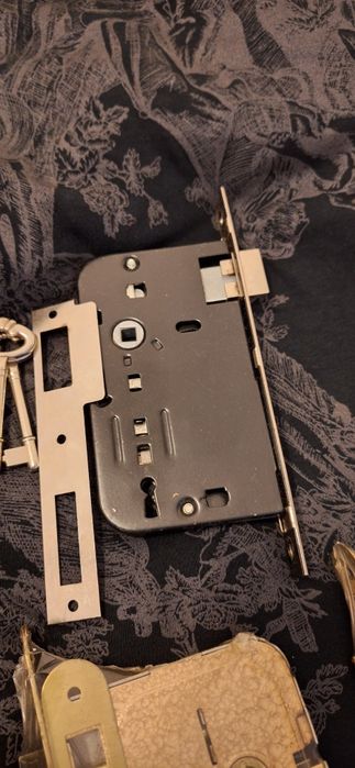 Fechaduras portas novas