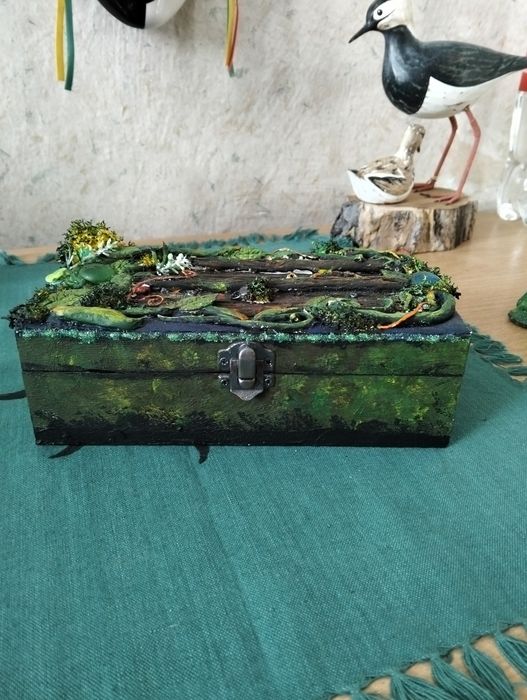 Коробка декорована в стилі фентезі, ручна робота