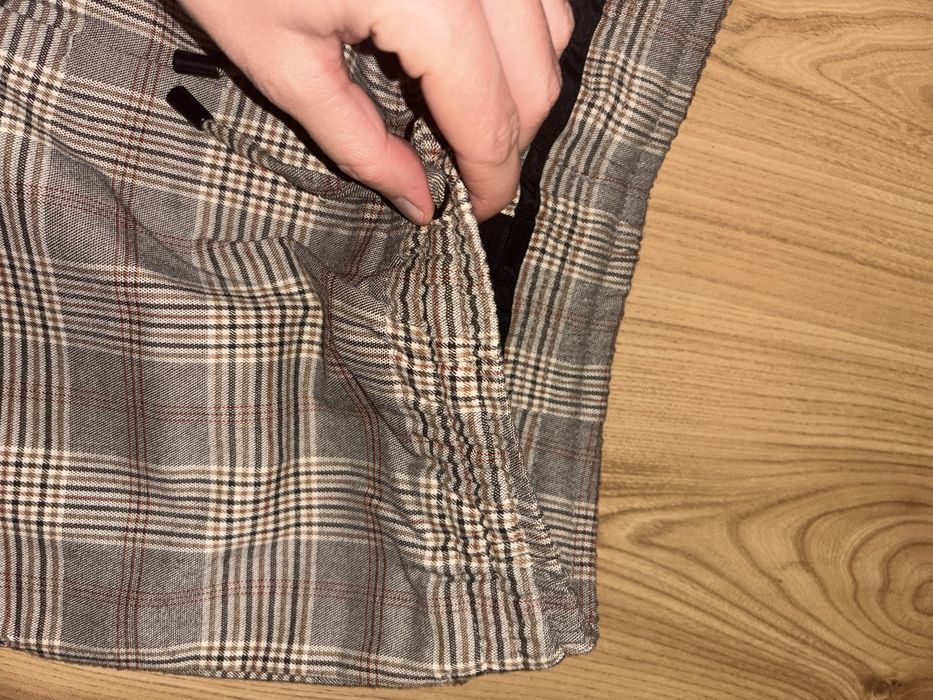 Męskie miękkie spodnie w beżową kratę  Zara  Rozmiar S