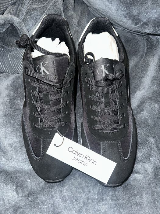 Продам кроссовки calvin klein