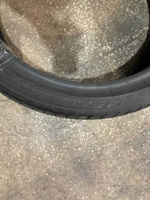 Продам літню шину 245/35 R20 Pirelli PZero