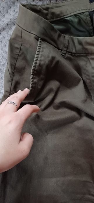 Spodnie khaki r.m/l