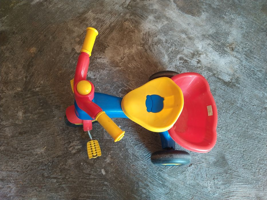 Triciclo de criança