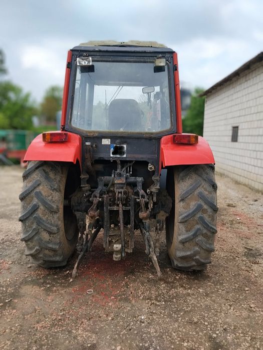 Ciągnik rolniczy Belarus 1221