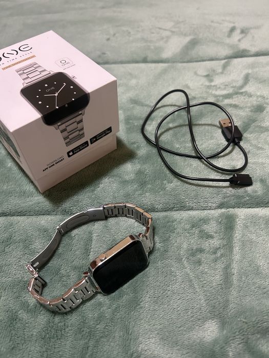 Relogio One smartwatch