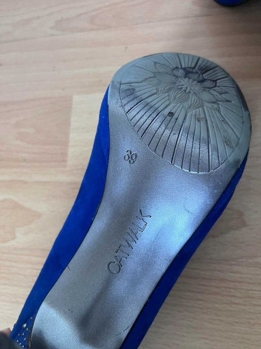 Szpilki firmy Catwalk