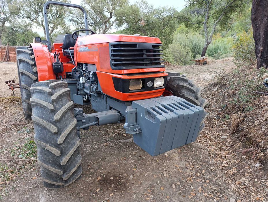 Trator Kubota ME 9000 94cv 2007