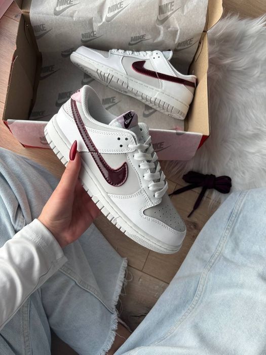 Nike SB Dunk Low Summit White Plum Chalk