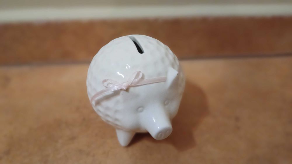skarbonka świnka porcelanowa
