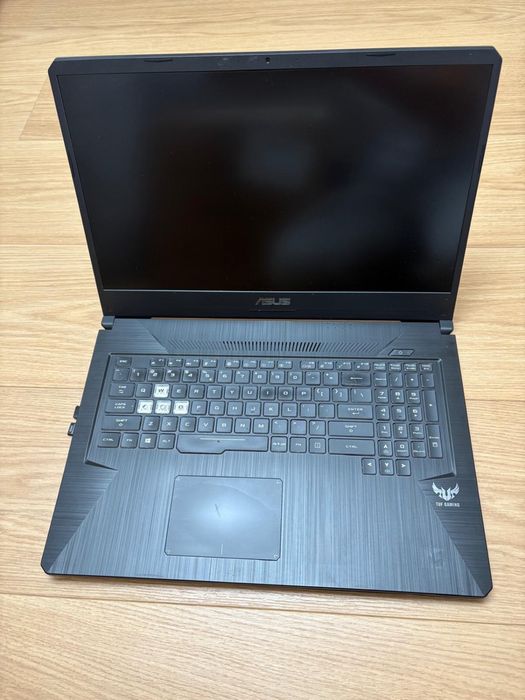 Laptop Asus TUF Gaming FX705DU 17,3 AMD Ryzen 7 3750H 16GB 512GB NVMe SSD