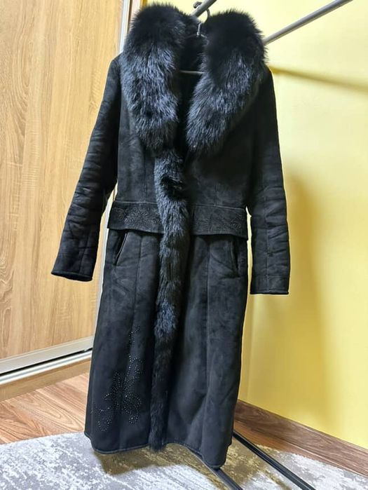 Продам довгу натуральну жіночу дублянку!