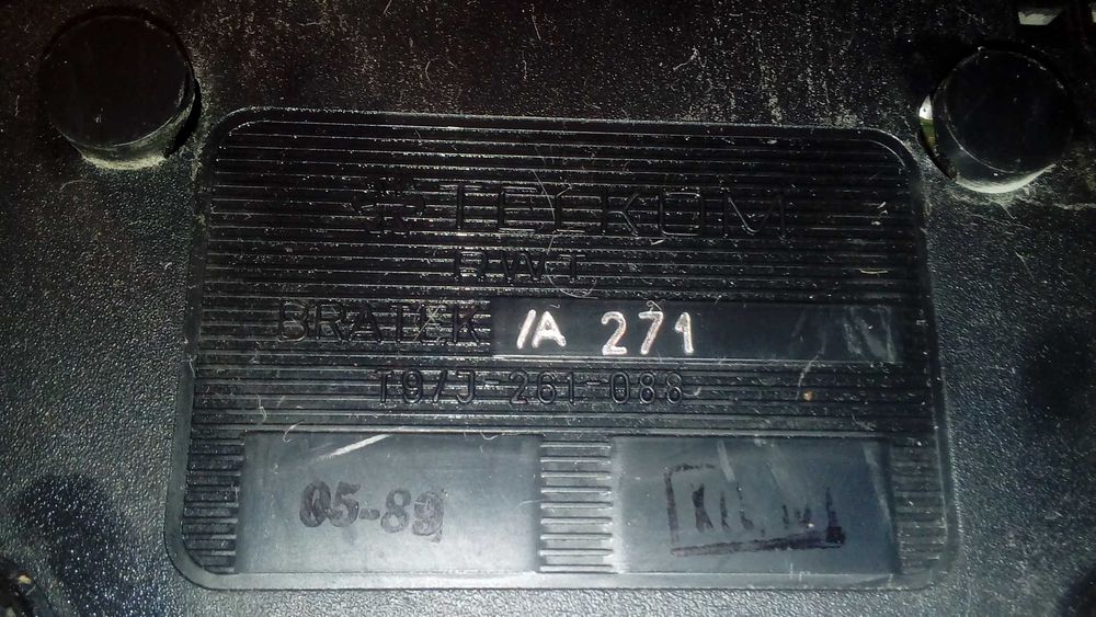 Telefon analogowy Bratek z 1989 roku