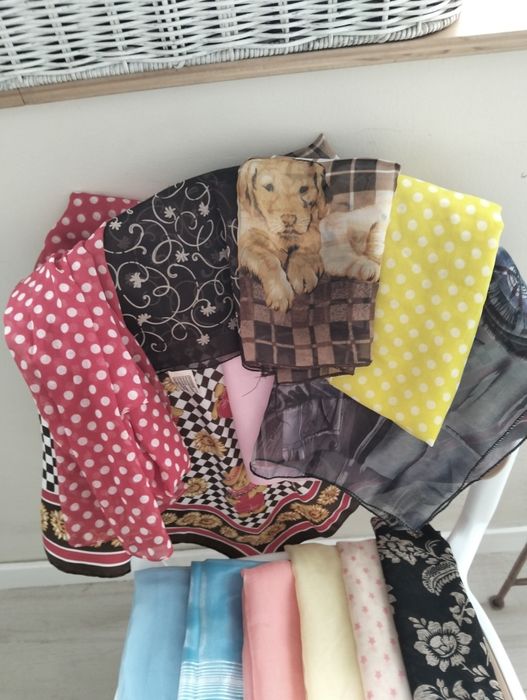 Lenços novos, para completar o seu visual do dia a dia!