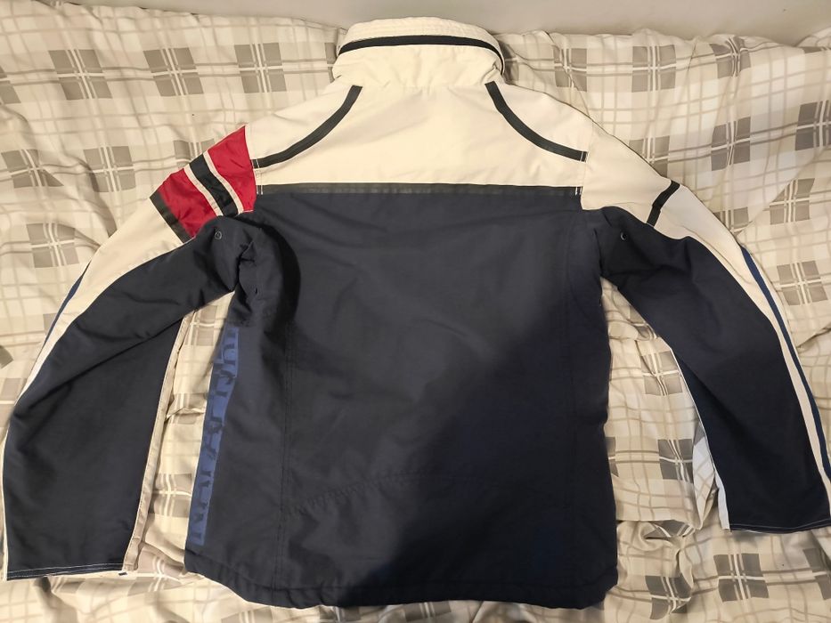 Тепла зимова куртка