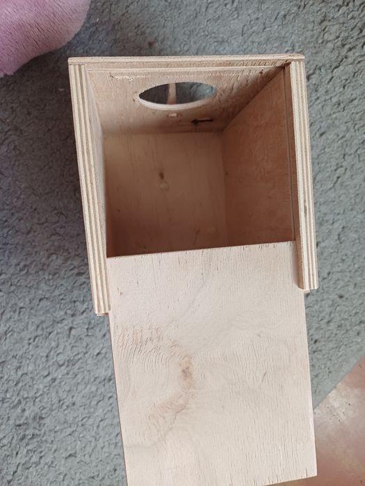 Домик - гнездо для птиц