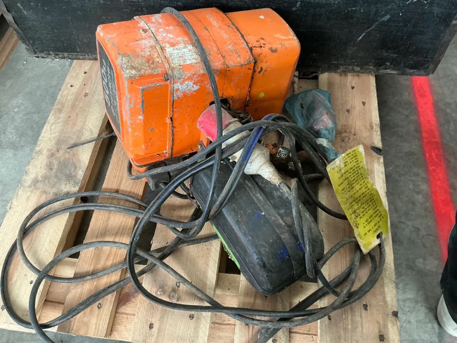 Wciągnik łańcuchowy elektryczny HITACHI 500 kg 0,5 t 6 m 3-fazowy wciagarka