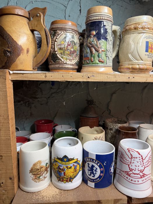 Colecção de Canecas, Cinzeiros, Copos e Chávenas de café