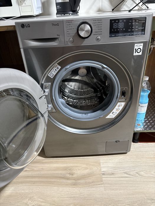 Máquina de lavar a roupa LG